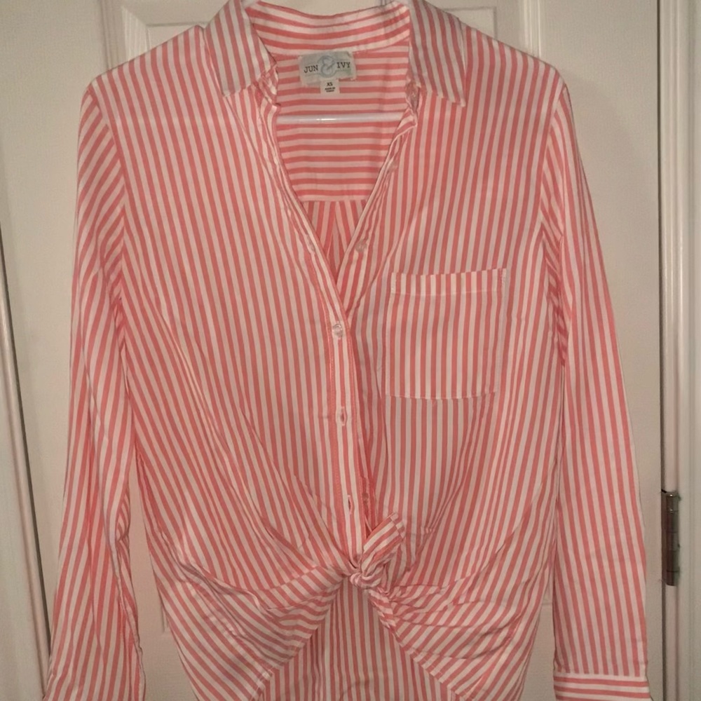 brand new, fits loose for an xs, light